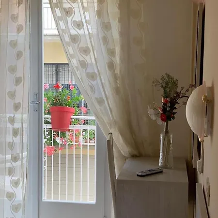In Guest - New Cirene Triple Comfort With Breakfast Vendégház Rimini