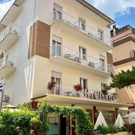 Vendégház In Guest - New Cirene Triple Comfort With Breakfast